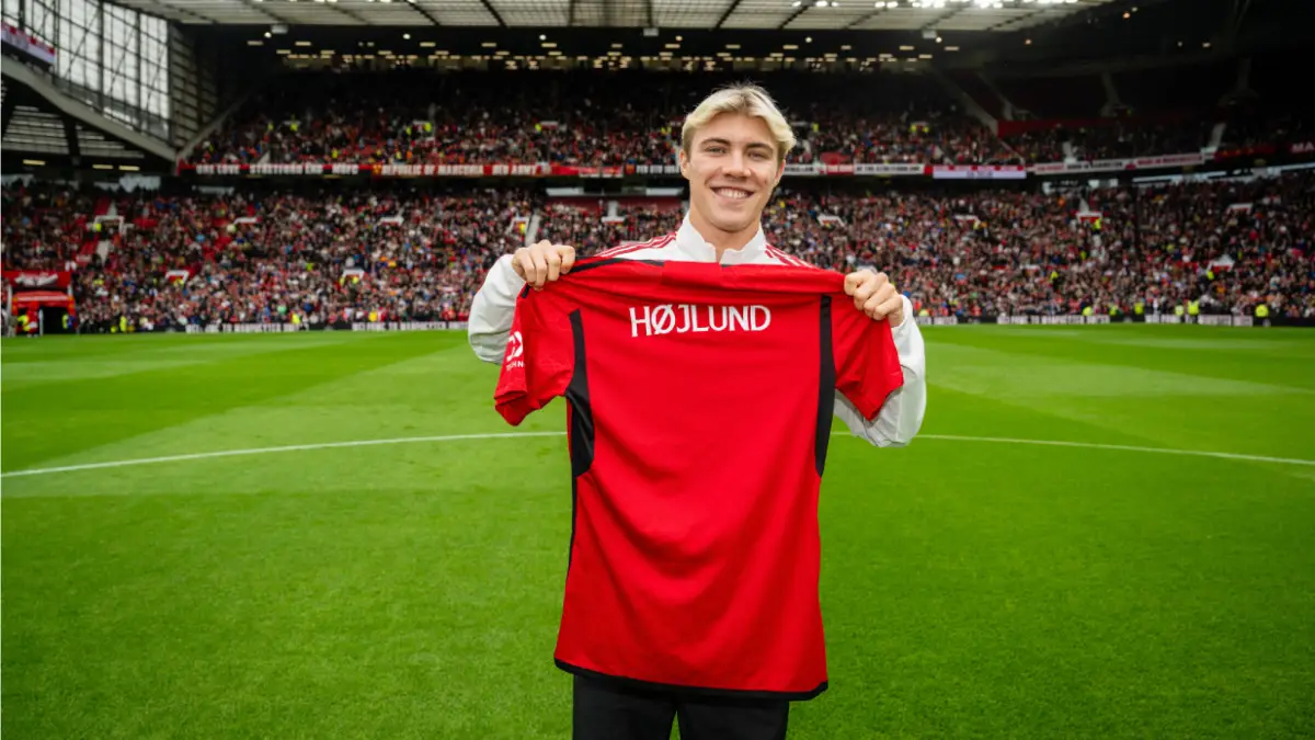 Manchester United's Jersey Printing Delay for Rasmus Hojlund